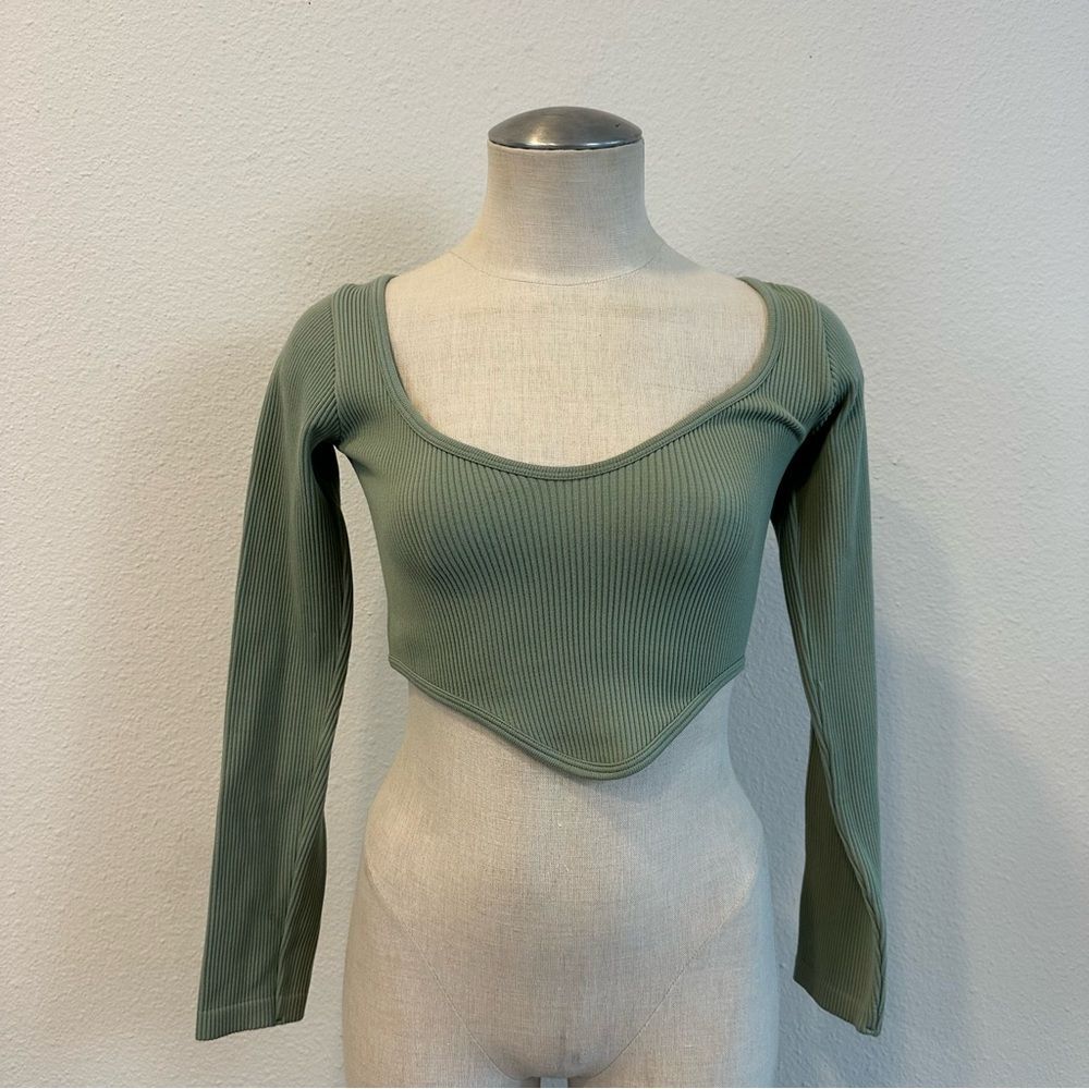 Zara Stretch Ribbed Long Sleeve Crop Top 489